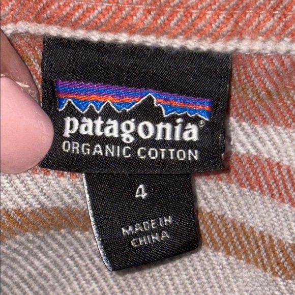 Patagonia Cream Tan Button Down Shirt - Picture 4 of 8